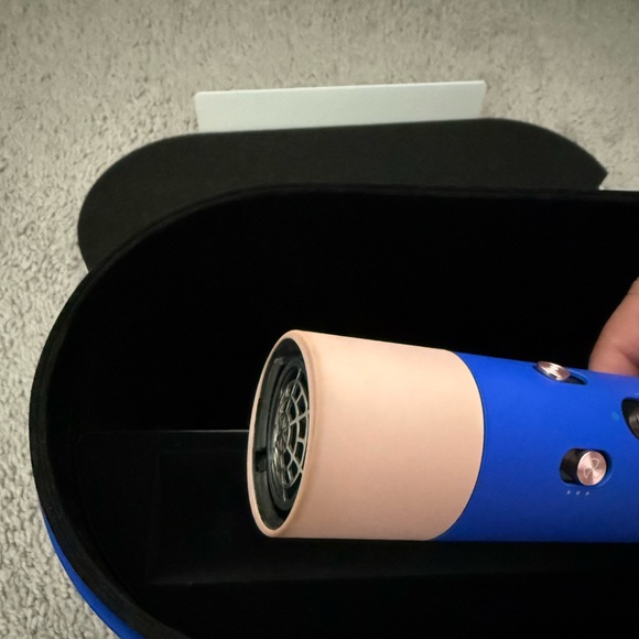 Dyson Airwrap Complete Long in Special Edition Blue - Picture 8 of 8